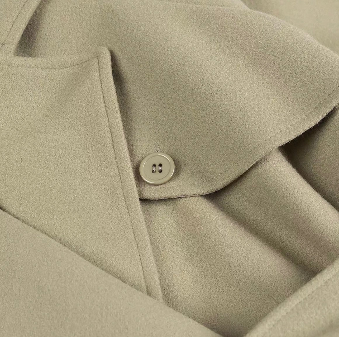 AVÉRA Trench Coat