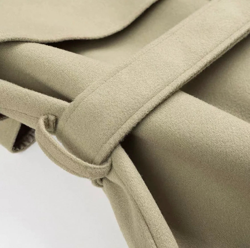 AVÉRA Trench Coat