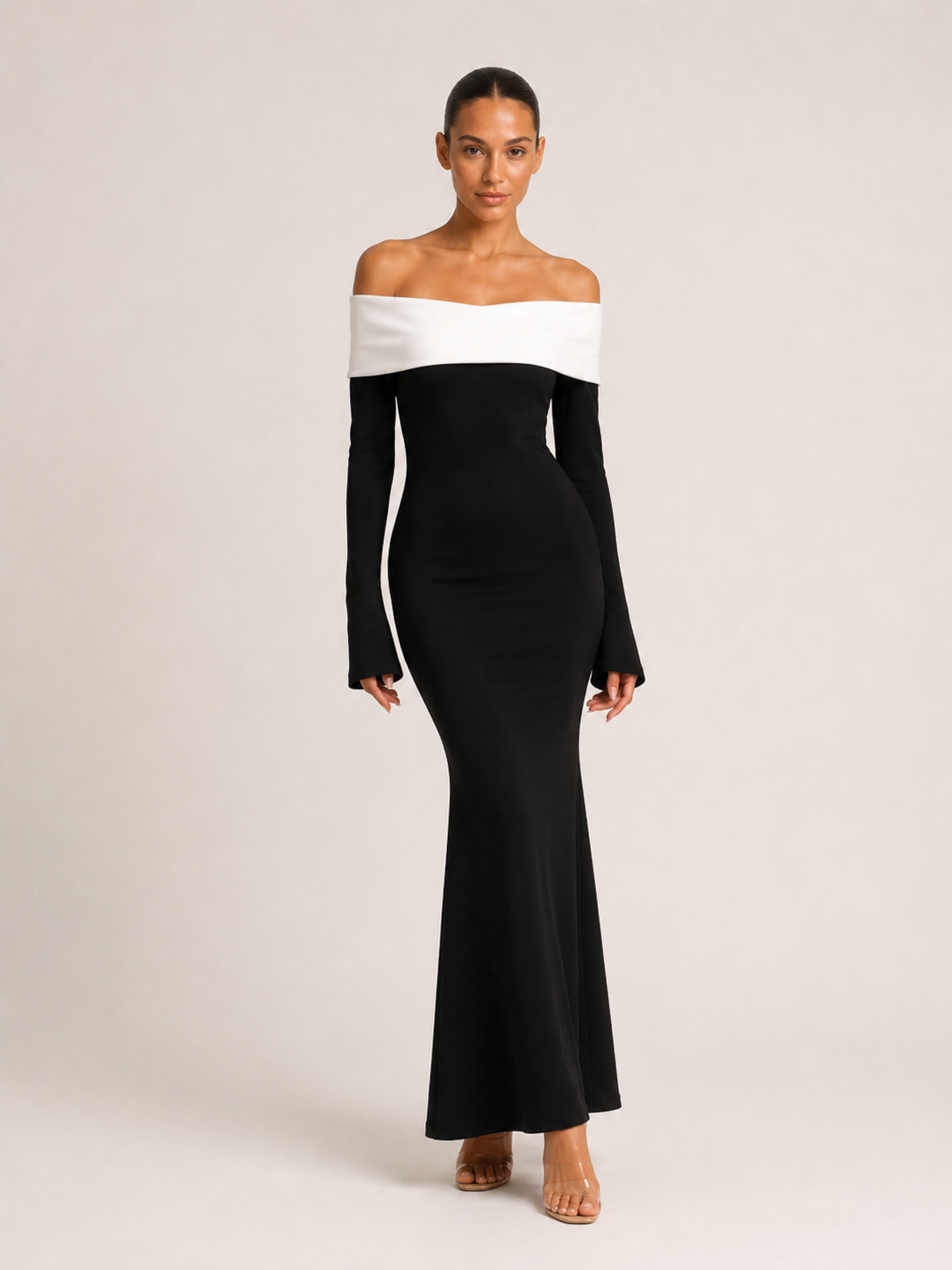 Amara Off-Shoulder Maxikleid – Schwarz/Weiß