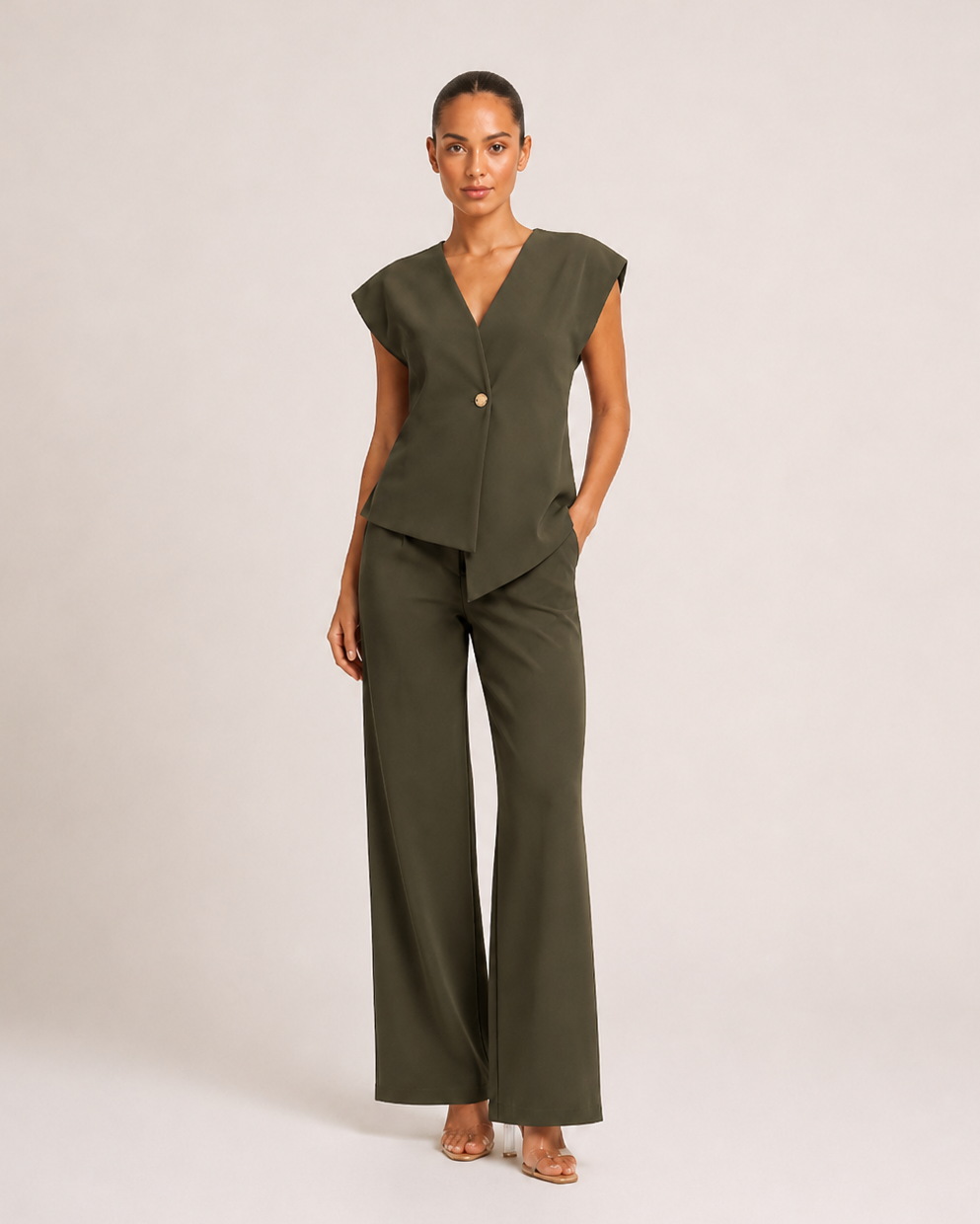 Set aus Geknöpftem Top und Hose