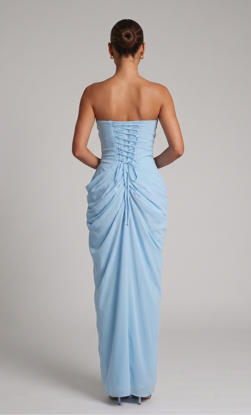 Abendkleid mit Beinschlitz