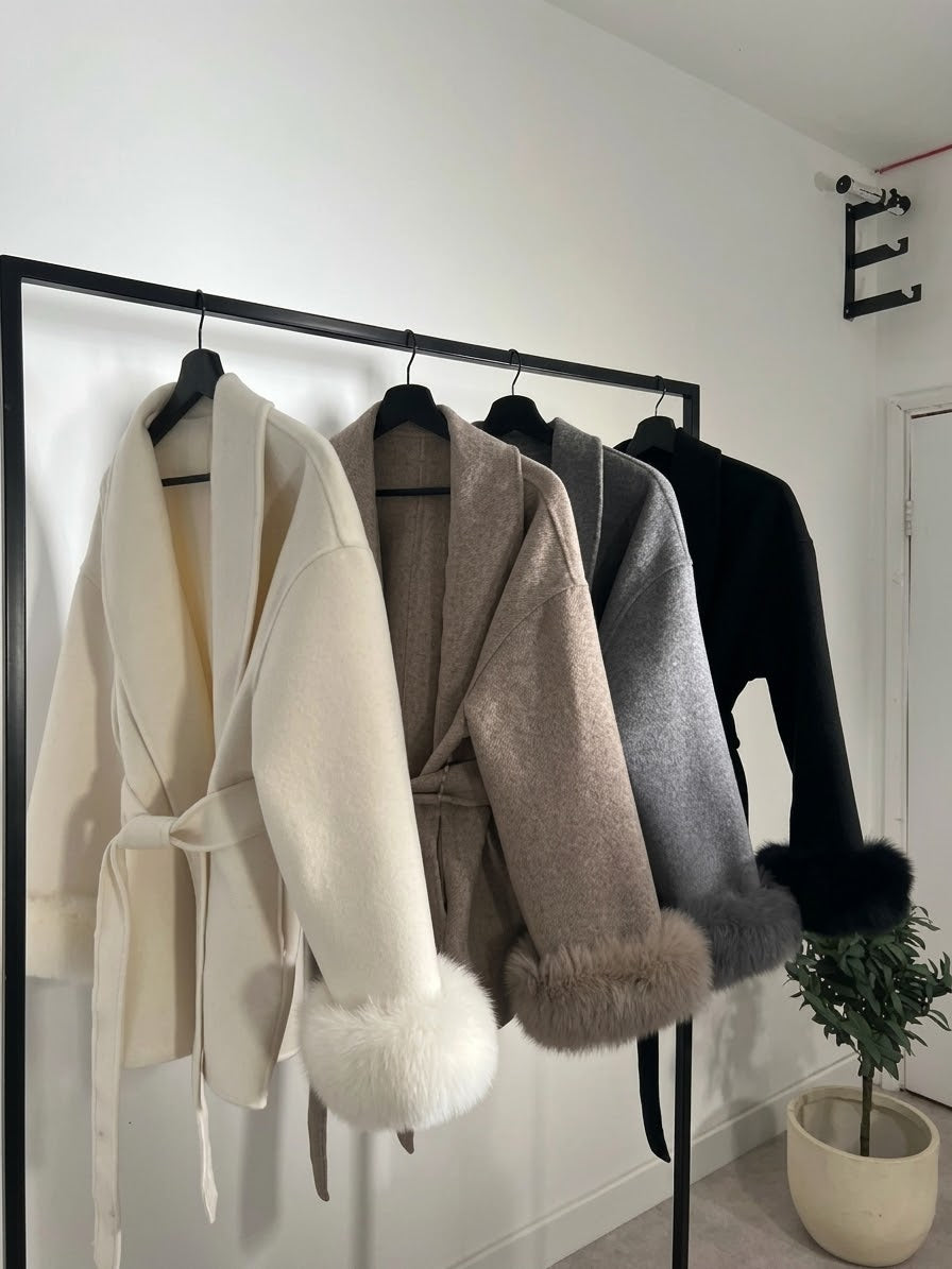 Vella - Highclass Mantel