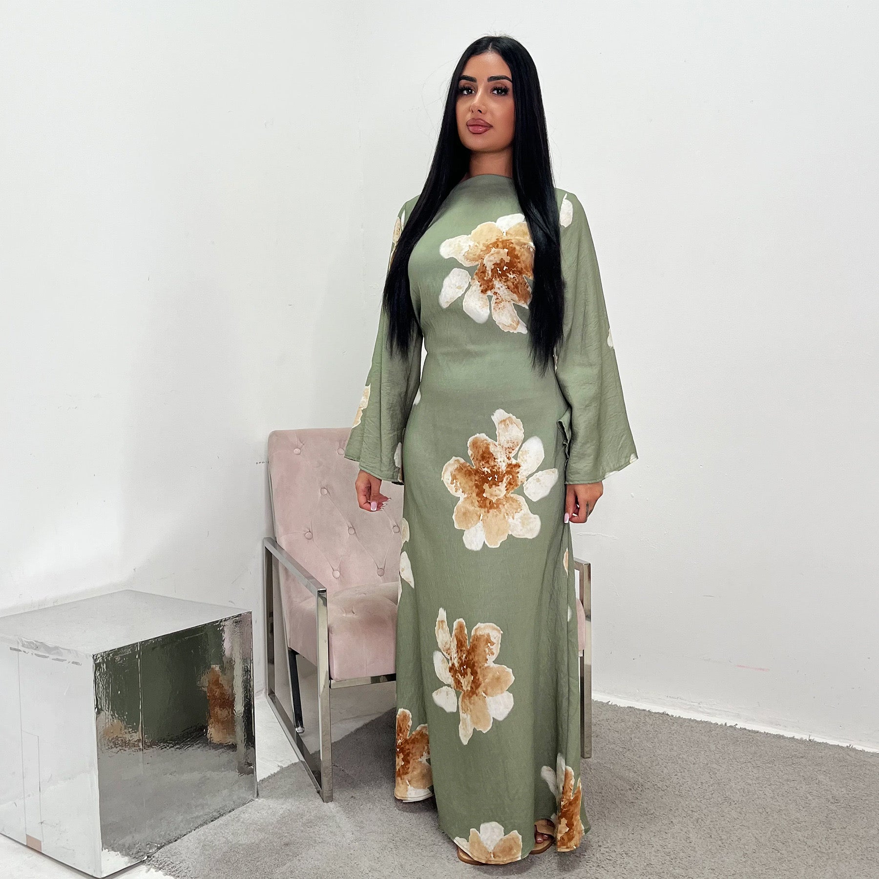 Abaya mit Blumenmuster