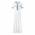 Sommerkleid mit blauen Akzenten